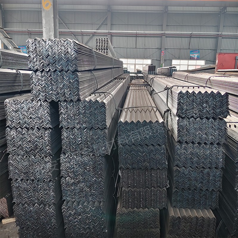 建筑工程中使用熱鍍鋅角鋼的優勢是什么？